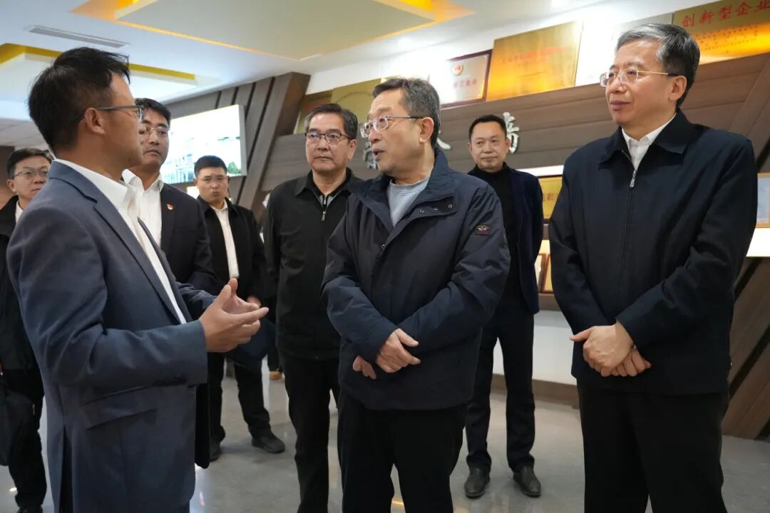 1212_091805_470.jpg 1212_091805_470.jpg